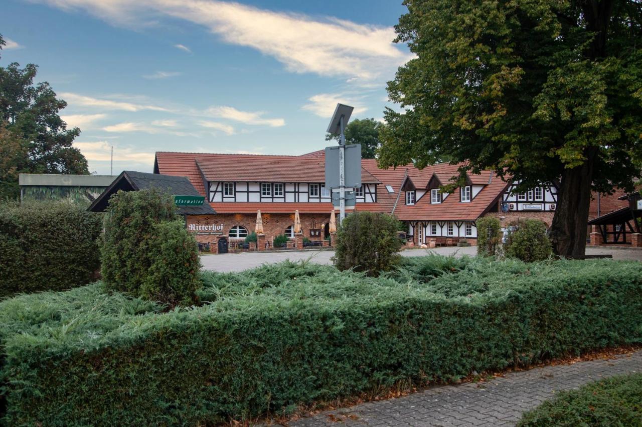 Ritterhof Kampehl Hotel Neustadt  Екстериор снимка